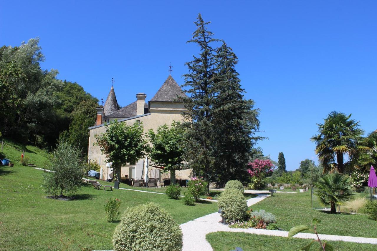 Chateau De Courtebotte Hotel Saint-Jean-de-Blaignac Exterior photo